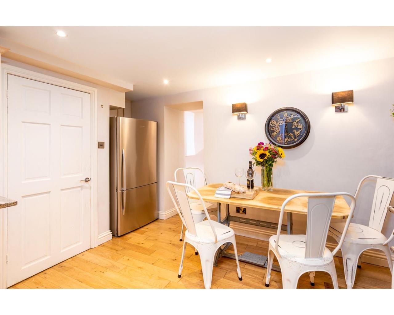 Murphys House - 3 Bed Luxury Central Townhouse باث الغرفة الصورة
